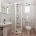 2 Bedroom Cozy In * 普拉