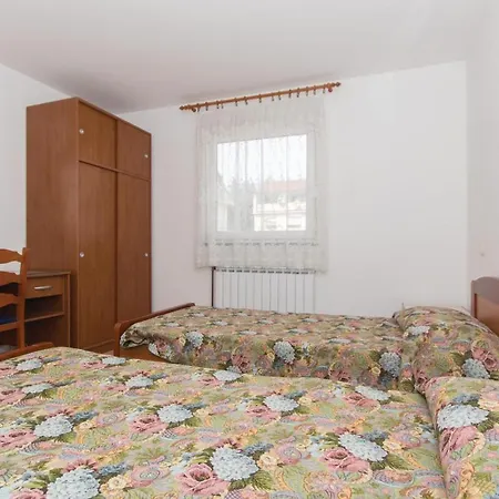 公寓 2 Bedroom Cozy In *